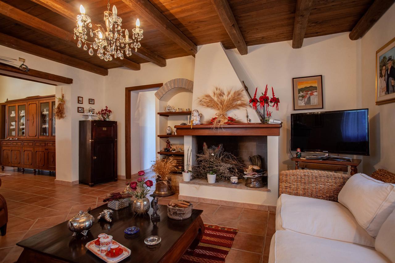 Villa Peditoltu Olbia Buitenkant foto